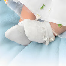 Load image into Gallery viewer, The Ashton-Drake Galleries Grandma's Pearls Of Wisdom Baby Girl Doll So Truly Real® Vinyl with Faux Pearl Bracelet with Heart-shape Charm Poseable with Weighted Body by Ping Lau 19-inches - RCE Global Solutions