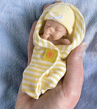 Load image into Gallery viewer, The Ashton - Drake Galleries Bundle Of Sunshine Issue #3 Hand-Painted Lifelike Pint-Sized Sweet-As-Can-Be Babies  Miniature Baby Doll by Sherry Rawn 4-inches - RCE Global Solutions