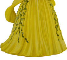 Load image into Gallery viewer, The Hamilton Collection Australian Tour from Royal Style of Queen Elizabeth II Figurine Collection Issue #3 7-inches - RCE Global Solutions