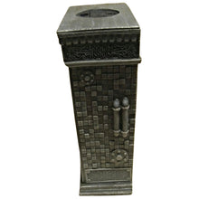 Load image into Gallery viewer, The Bradford Exchange Riddler Issue #4 from Batman: Arkham Asylum Light-Up Cell Block Villain Sculpture Collection 7-inches