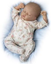 Load image into Gallery viewer, The Ashton - Drake Galleries Sophia Breathes Coos and Has a Heartbeat So Truly Real® Lifelike Baby Girl Doll Interactive Realistic Reborn Weighted Fully Poseable Newborn by Linda Murray 19"- Inches - RCE Global Solutions