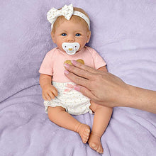Load image into Gallery viewer, The Ashton - Drake Galleries Heart of Gold So Truly Real® Interactive Cooing Baby Girl With Heartbeat Lifelike Realistic Weighted Fully Poseable RealTouch® Vinyl Skin Doll By Linda Murray 16"-Inches - RCE Global Solutions