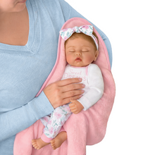 Load image into Gallery viewer, The Ashton - Drake Galleries Sweet Dreams Little One with Soothing Heartbest So Truly Real® Lifelike Baby Doll by Linda Murray 16-inches - RCE Global Solutions