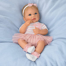 Load image into Gallery viewer, The Ashton - Drake Galleries A Star is Born Lifelike So Truly Real® Baby Girl Doll Weighted Fully Poseable with Soft RealTouch® Vinyl Skin by Award Winning Master Doll Artist Linda Murray 17"-inches - RCE Global Solutions