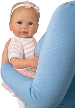 Load image into Gallery viewer, The Ashton - Drake Galleries A Star is Born Lifelike So Truly Real® Baby Girl Doll Weighted Fully Poseable with Soft RealTouch® Vinyl Skin by Award Winning Master Doll Artist Linda Murray 17"-inches - RCE Global Solutions