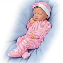 Load image into Gallery viewer, The Ashton-Drake Galleries So Truly Real Hazel&#39;s Warming Cuddles Realistic Baby Doll Feat, 2 Built-in Warming Pads That Heat Up at Touch of A Button 18.5-inches - RCE Global Solutions
