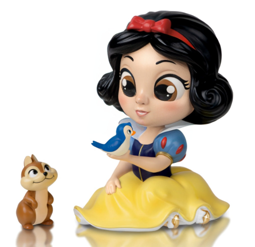 The Ashton-Drake Galleries Disney Princess Timeless Tales Tots Figure Collection Issue #4: Princess Snow White Handcrafted & Hand-Painted Resin Figurine with Fabric Accents 4-Inches