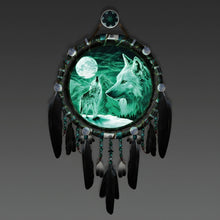 Load image into Gallery viewer, The Bradford Exchange Sacred Spirit Dreamcatcher Collector Plate Collection: Sacred Calling Glow-In-The-Dark Dreamcatcher Issue #2 by Robin Koni 16-Inches - RCE Global Solutions
